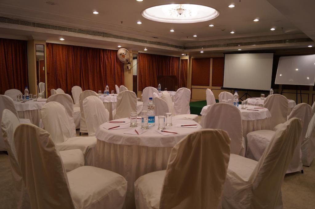 Royal Fort Hotel Visakhapatnam Dış mekan fotoğraf