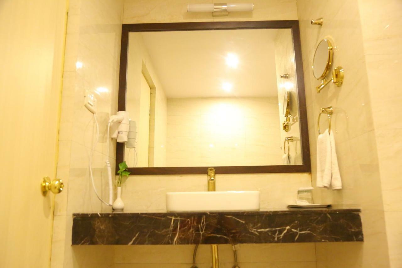 Royal Fort Hotel Visakhapatnam Dış mekan fotoğraf
